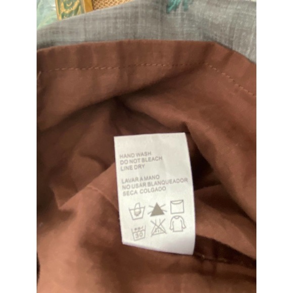 Boutique Dress With Self Tie Sash Large Colorful Abstract Design NWOT - Picture 9 of 10